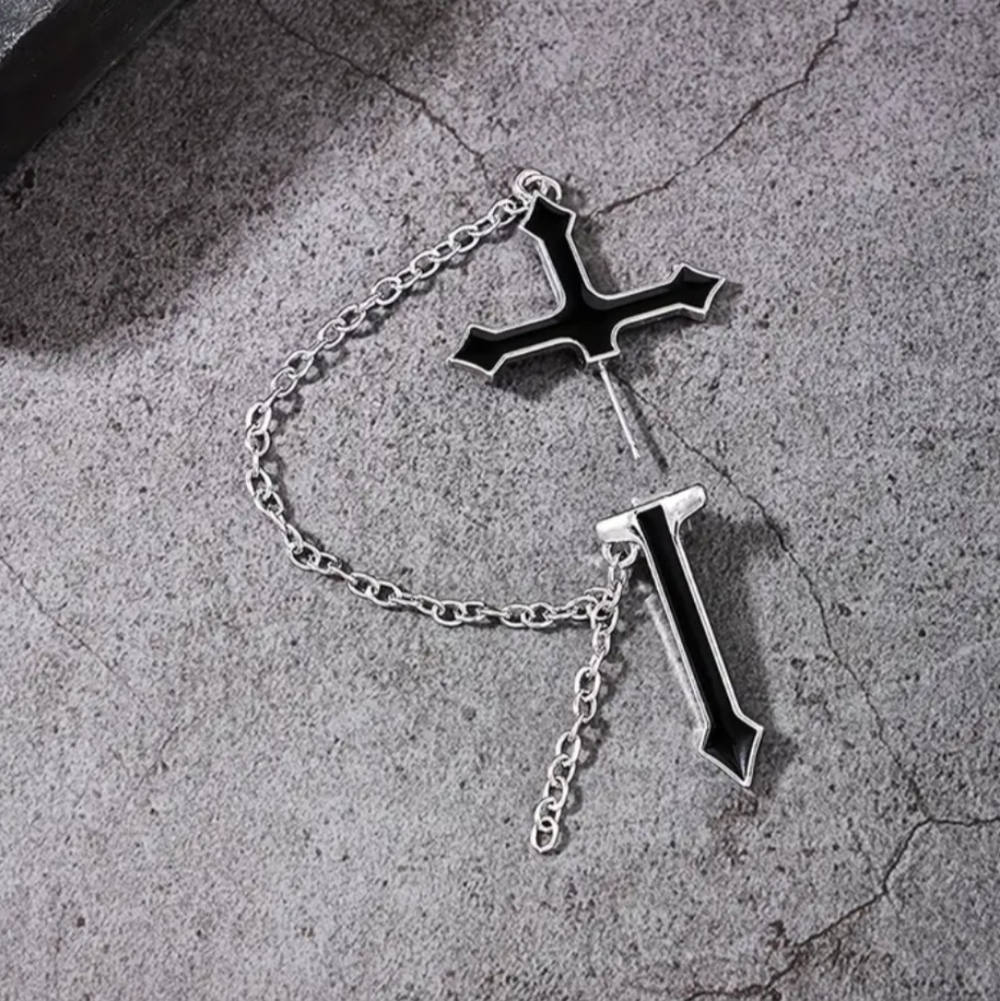 Hot Topic 1Piece Goth Black Cross Chain Earring NWOT - Picture 2 of 5